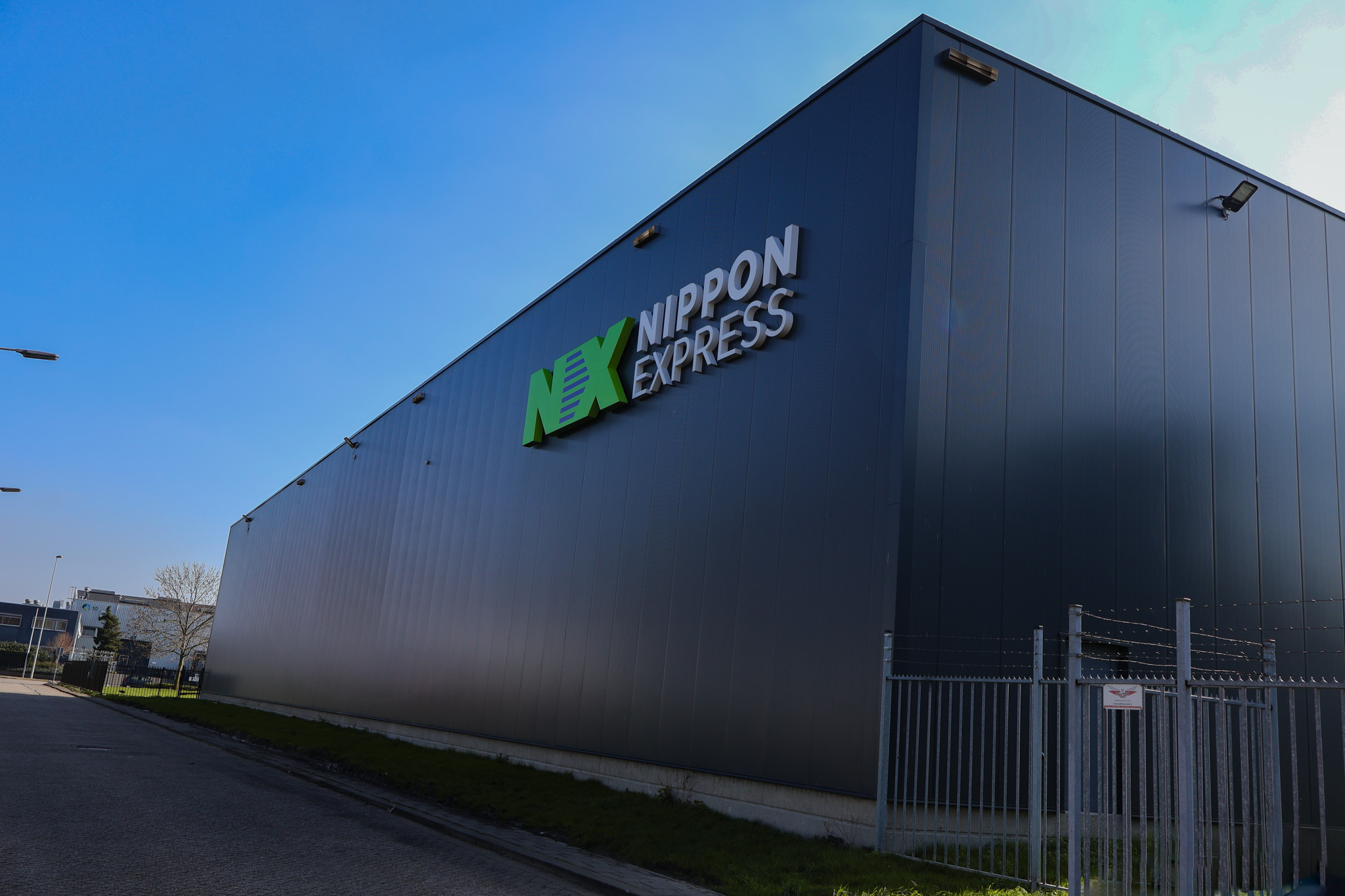 Facade renovation in Rotterdam (front)