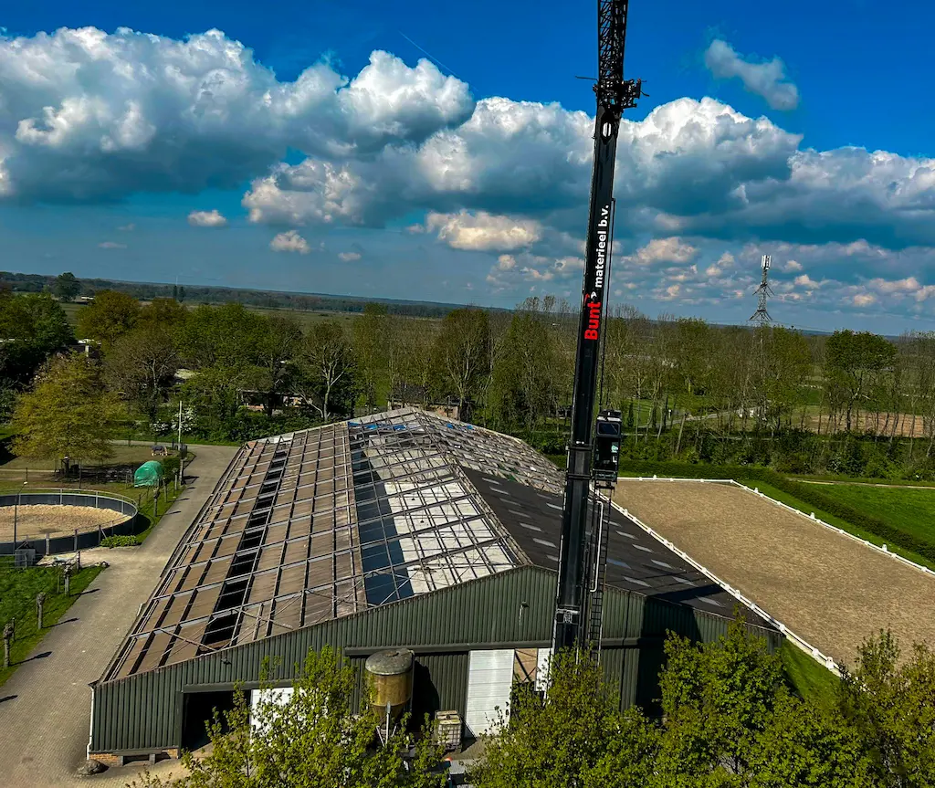 Semi-sanitised roof on a stables