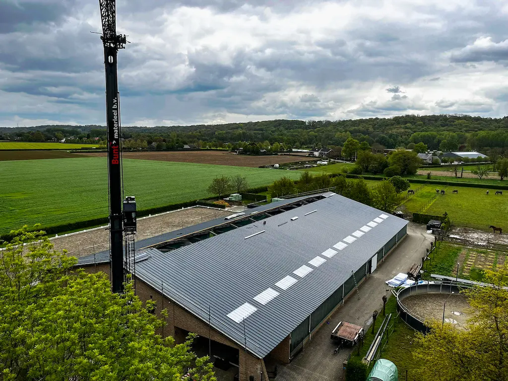 Roof is mounted with sandwich panels without light ridge