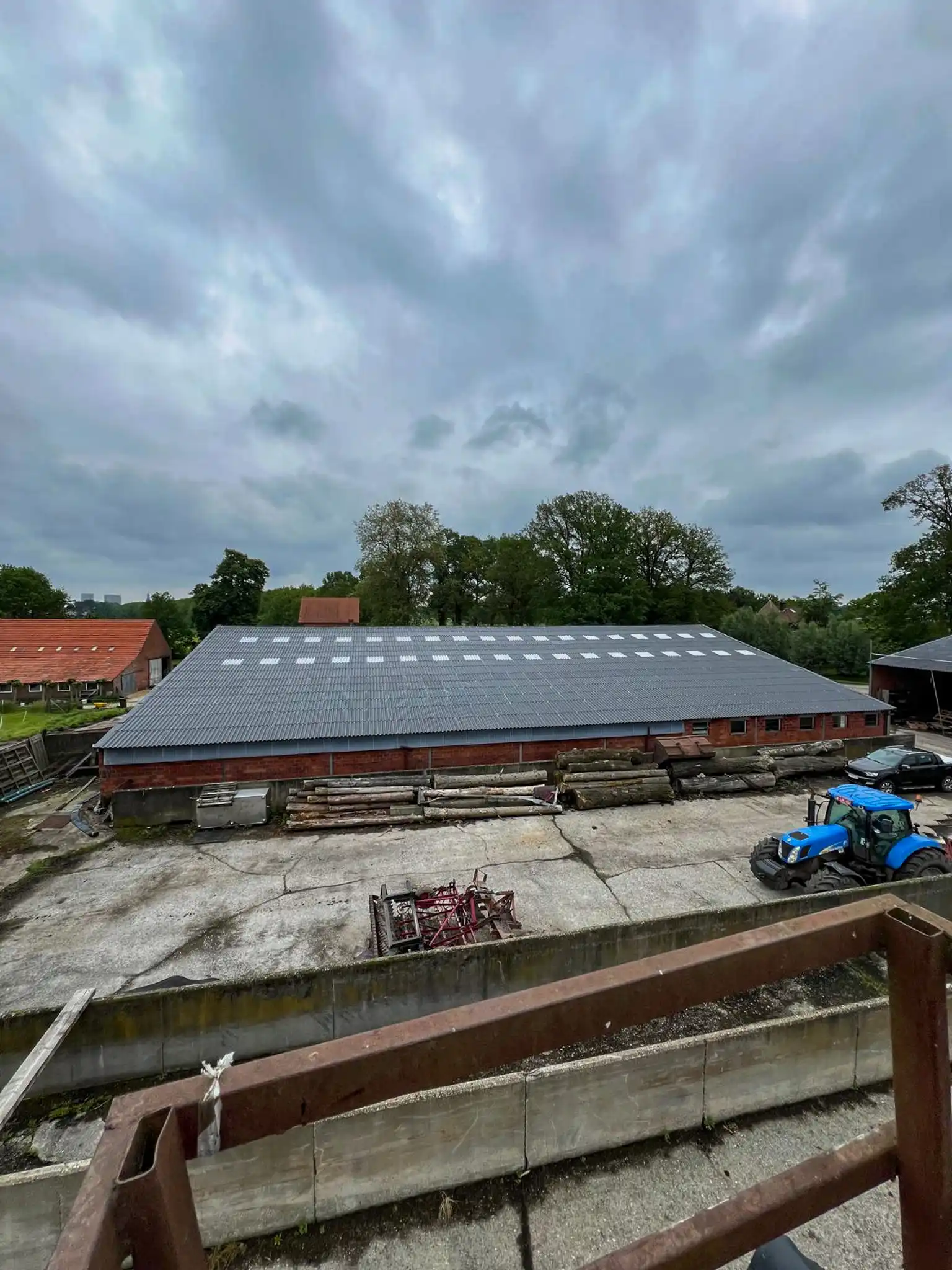Renovated barn in Rijkevorsel (side)